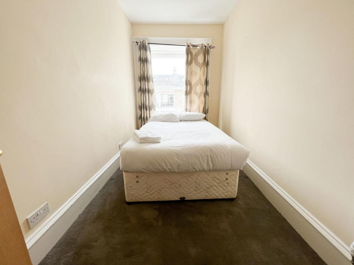Apartmán Convenient 3Br Flat On Leith Walk EDI Exteriér fotografie