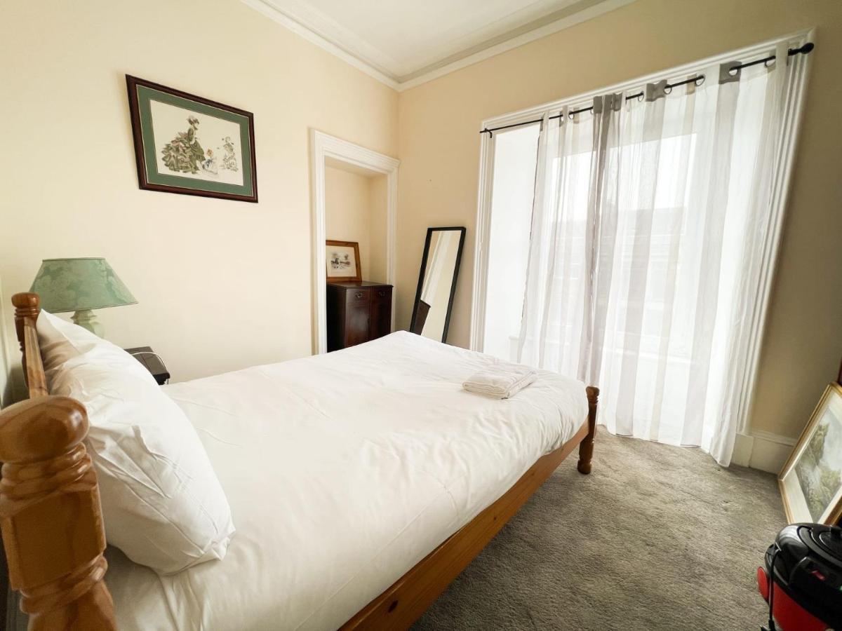 Apartmán Convenient 3Br Flat On Leith Walk EDI Exteriér fotografie